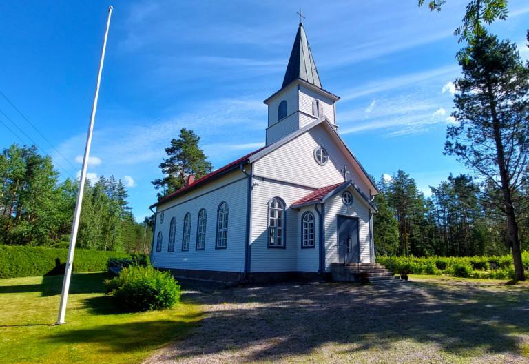 Kauhajärven kirkko Kauhajoella.