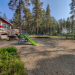 Säläisjärven liukumäki ja trampoliini