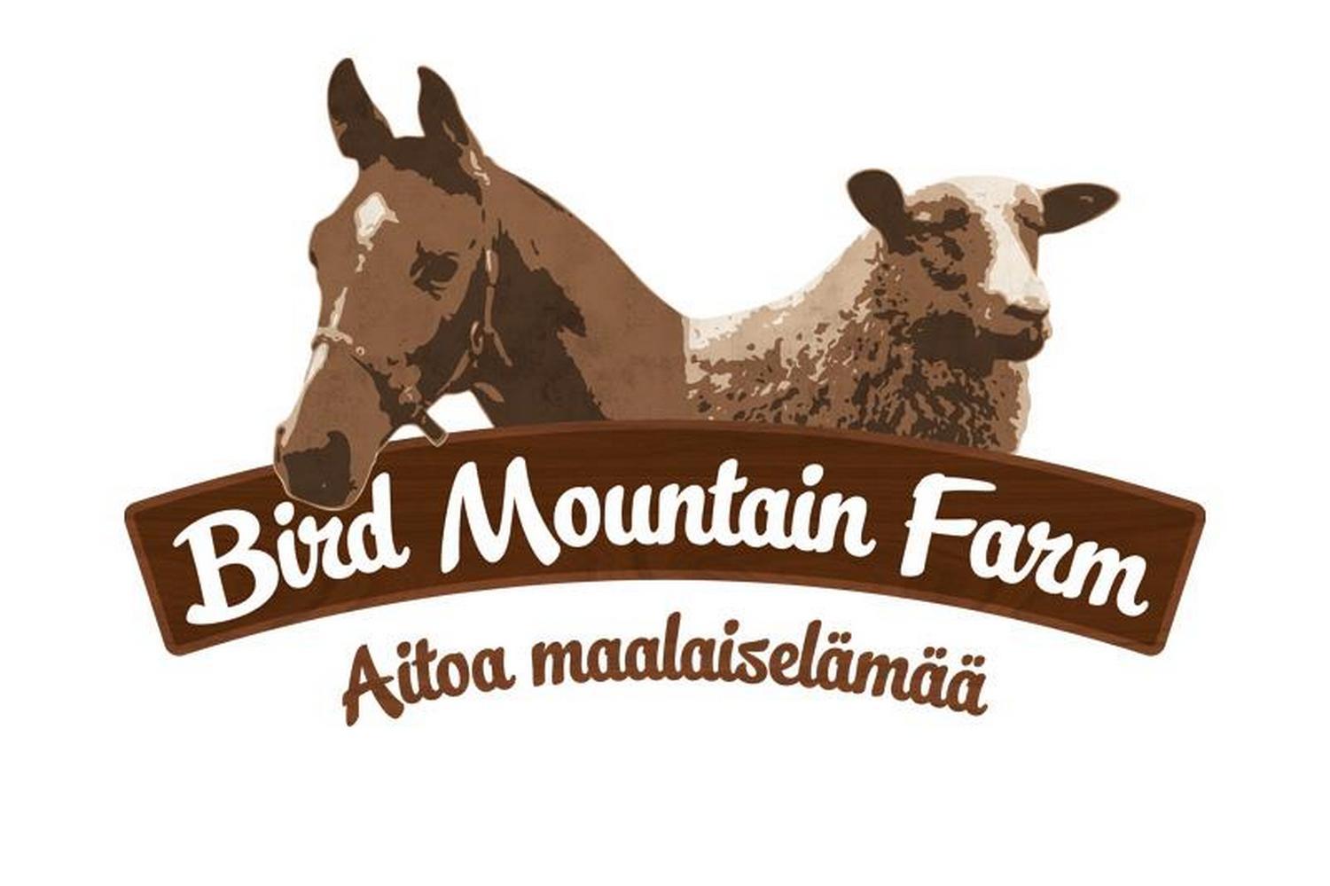 Bird montain farmin logo, jossa tilan nimi sekä lampaan ja hevosen kuva.